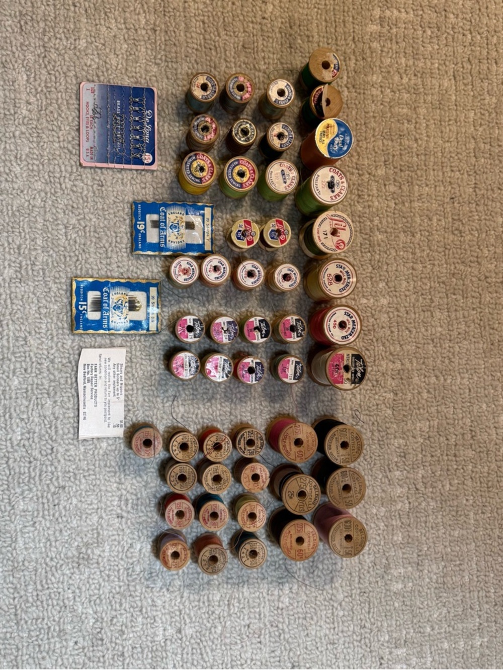 Vintage Wood Spool Thread Lot: 53 Pieces for craft, cottagecore, maximalism, - Picture 13 of 13